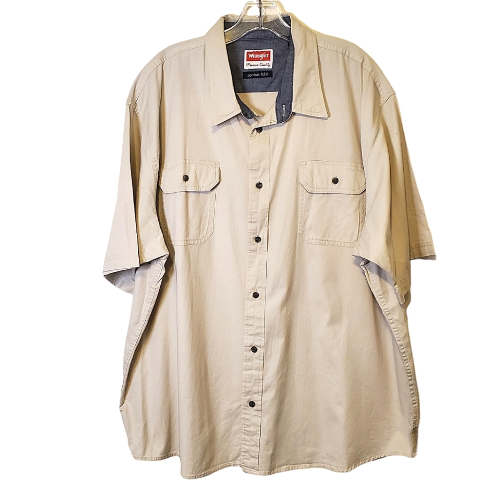 WRANGLER | Men's Comfort Flex tan denim button-up shirt. Size 2XL.